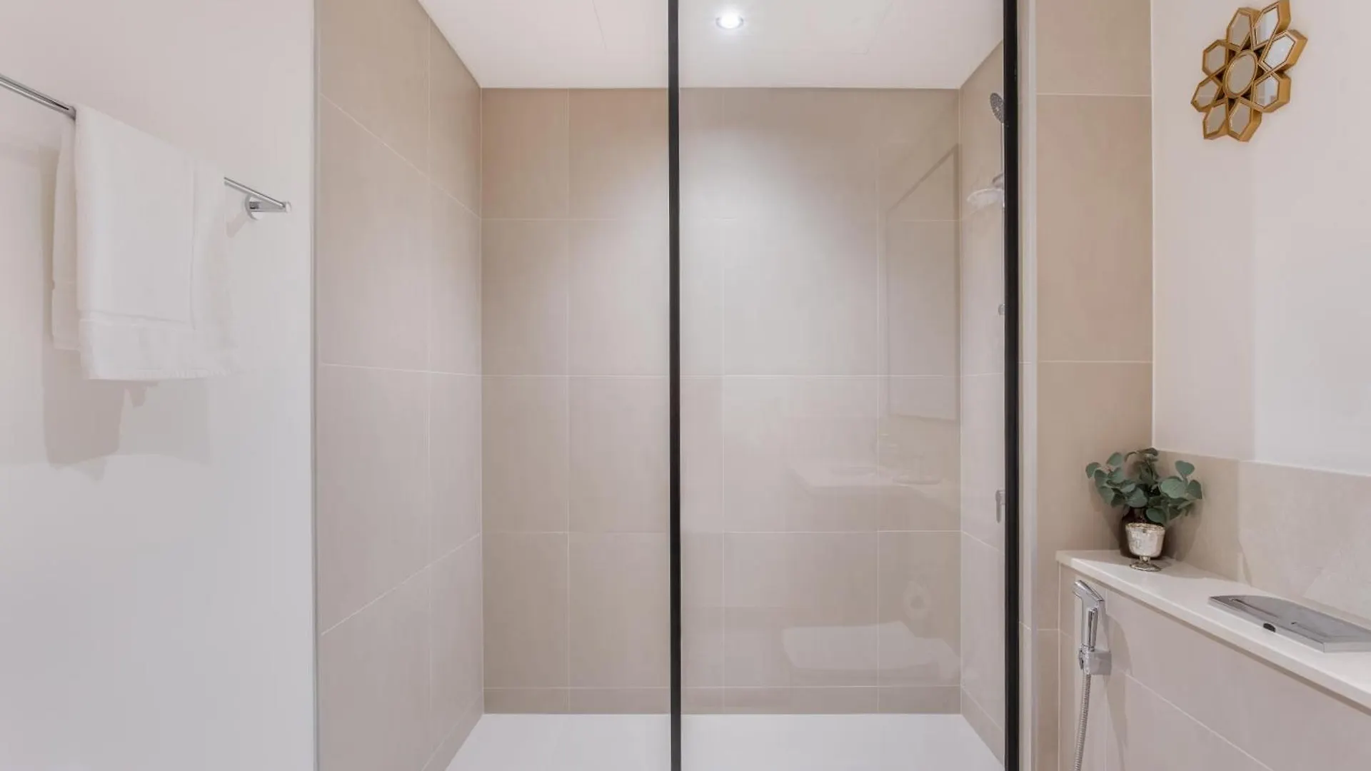 Downtown Luxury 2 Bed Apartment Ντουμπάι Ηνωμένα Αραβικά Εμιράτα