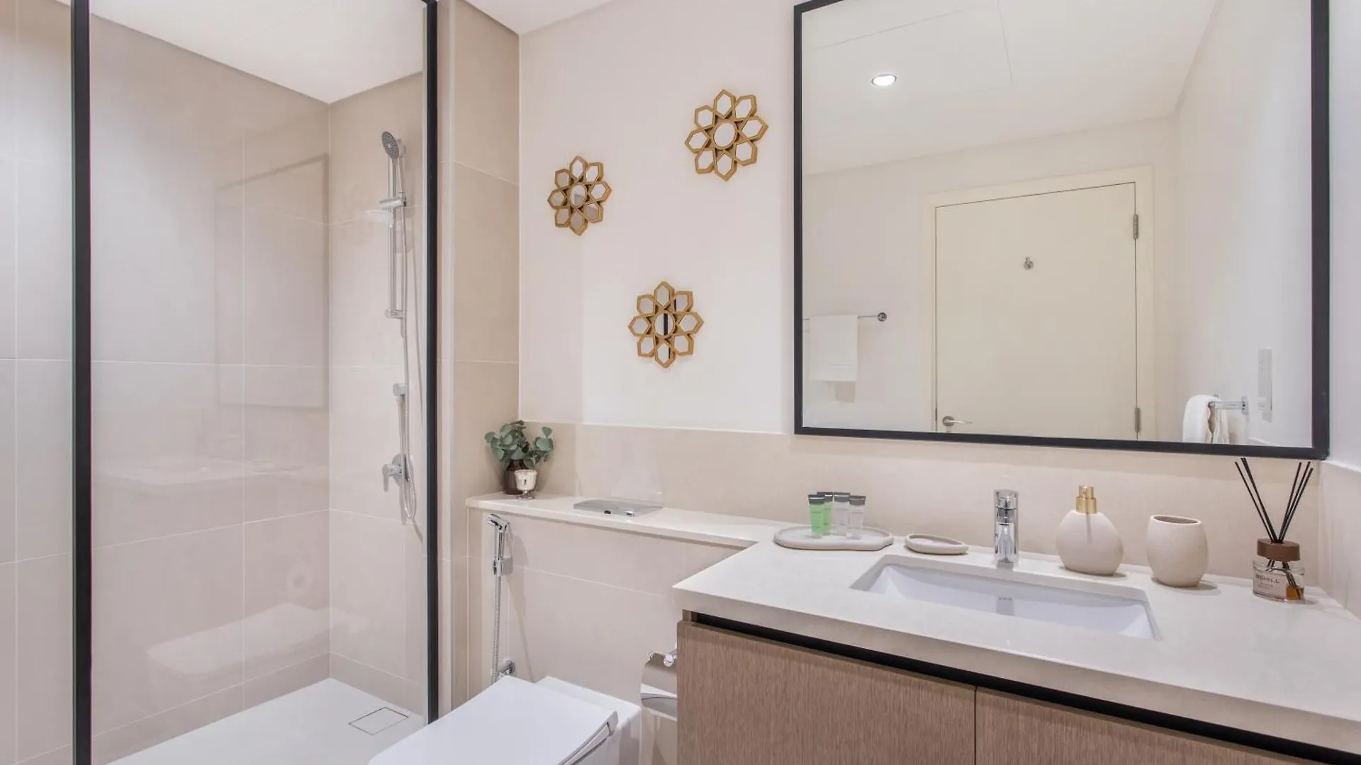 Downtown Luxury 2 Bed Apartment Ντουμπάι 0*,  Ηνωμένα Αραβικά Εμιράτα